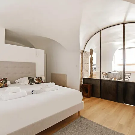 Διαμέρισμα Authentic - 2br - 4p - Monnaie