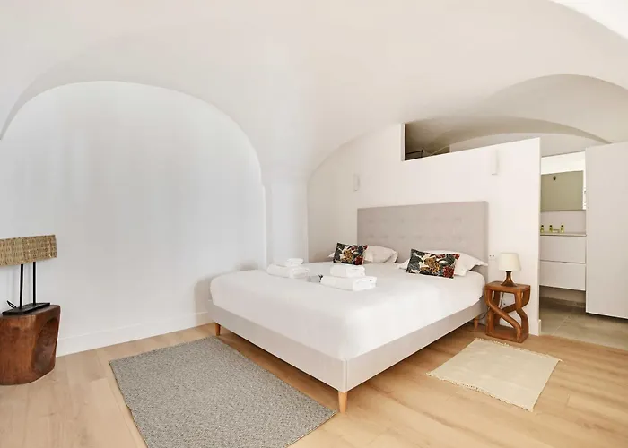 Apartamento Authentic - 2br - 4p - Monnaie