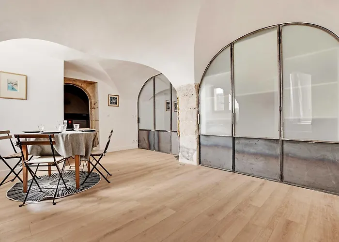 アパート Authentic - 2br - 4p - Monnaie パリ