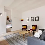 Authentic - 2br - 4p - Monnaie דירה